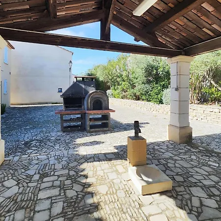 In Laurent De La Cabrerisse Holiday home *